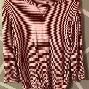 Cute long sleeve with tie at bottom